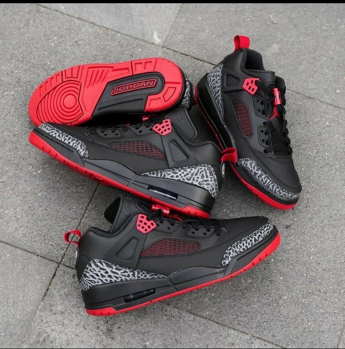 AIR JORDAN SNEAKER