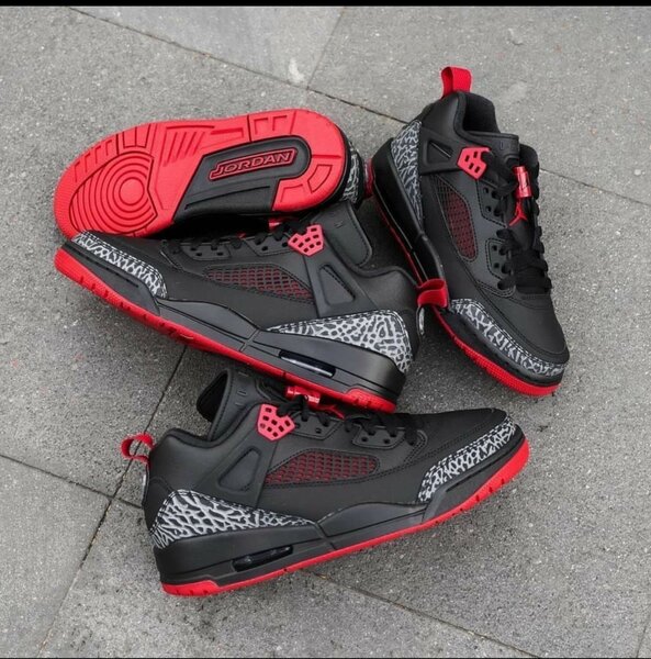 AIR JORDAN SNEAKER