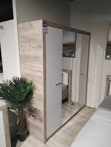 ASTOR SLIDING WARDROBE