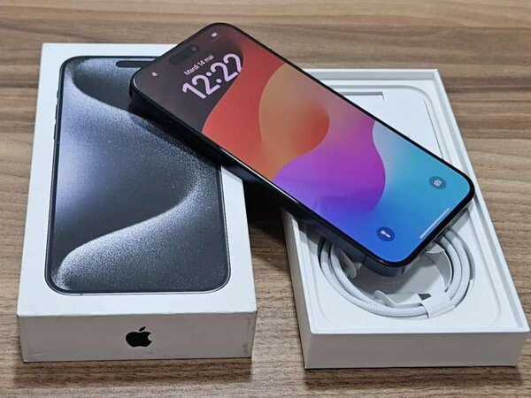 iPhone 15 pro Max 256gb
