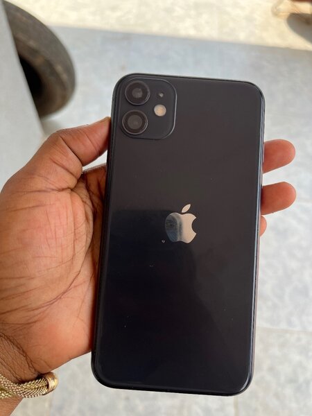 iPhone 11