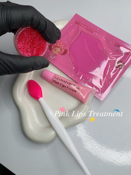 Pink lips set