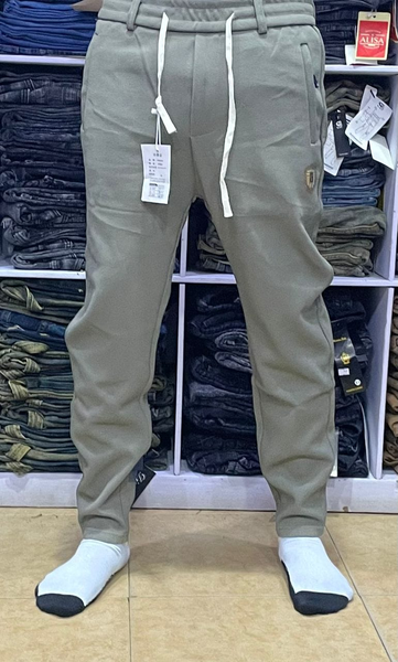 gray baggy pants