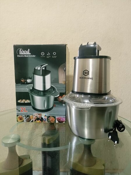 Hachoir à viande électrique 2L