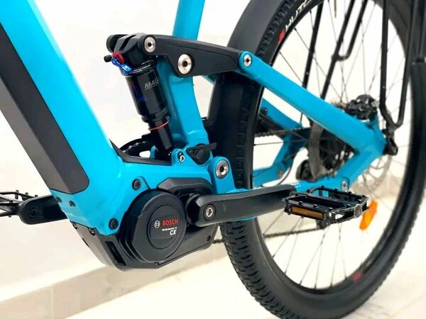 Vélo électrique tout-terrain moderne