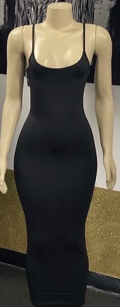 Robe longue élégante noire