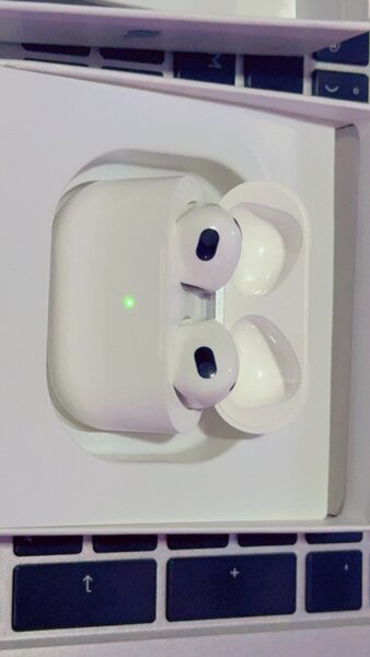 AirPods 3