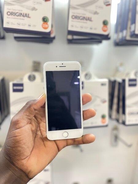 iPhone 8