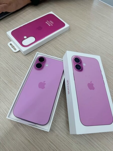 iPhone 16