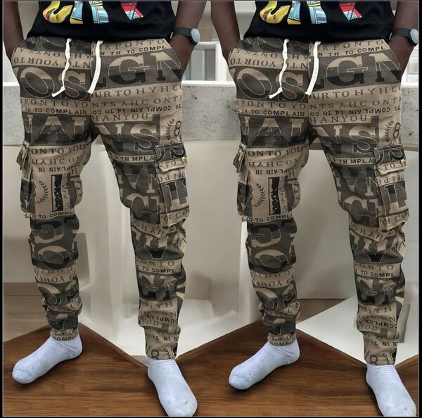 Pantalon cargo imprimé urbain