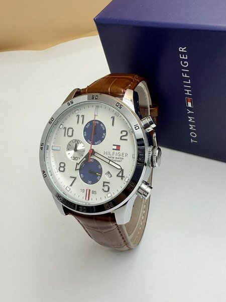Montre Chronographe Homme Élégante