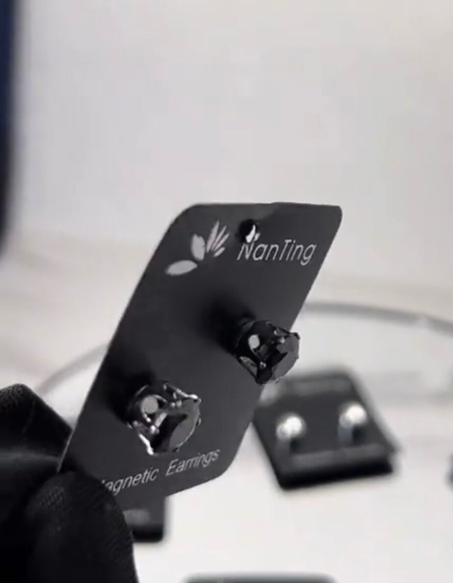Magnetic earrings
