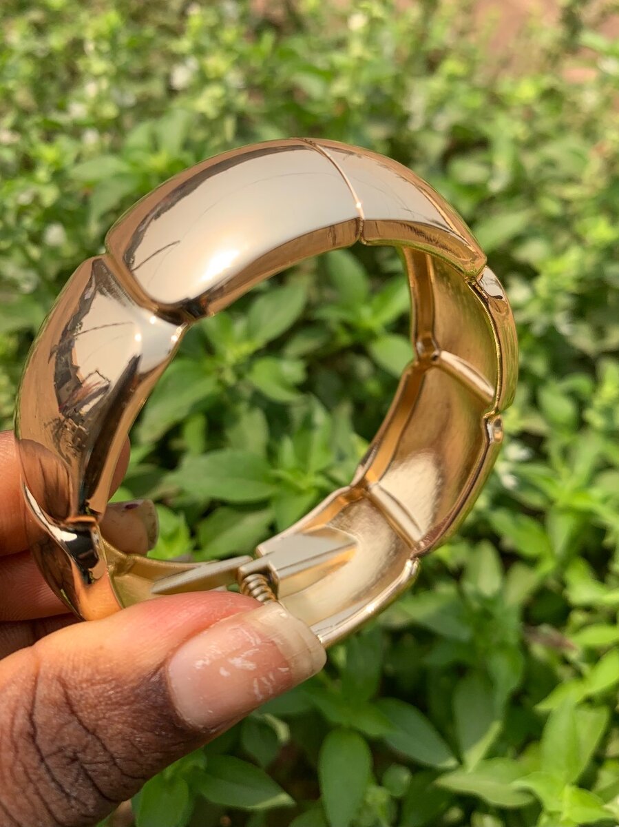 Chucky bangles
