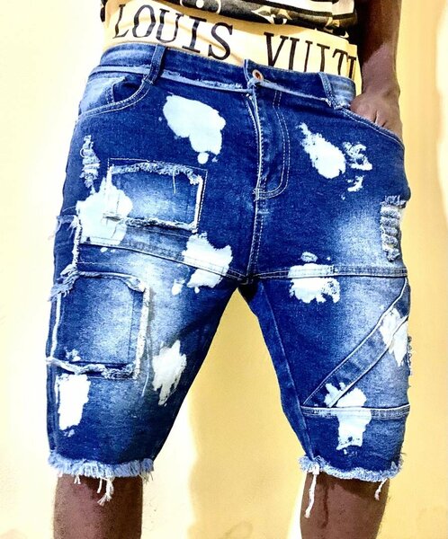 Short jeans