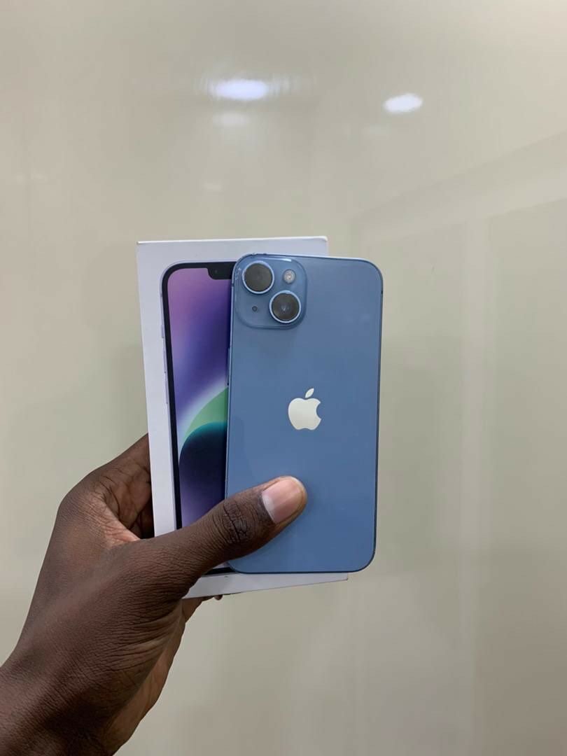 iPhone 14 simple