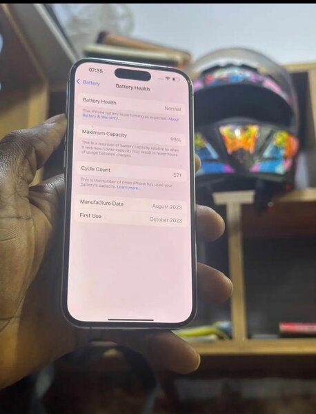 IPhone 15 pro 256 Go