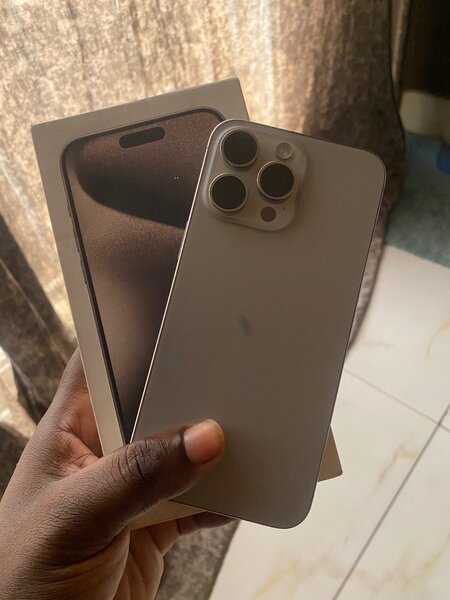 iPhone 15 pro Max