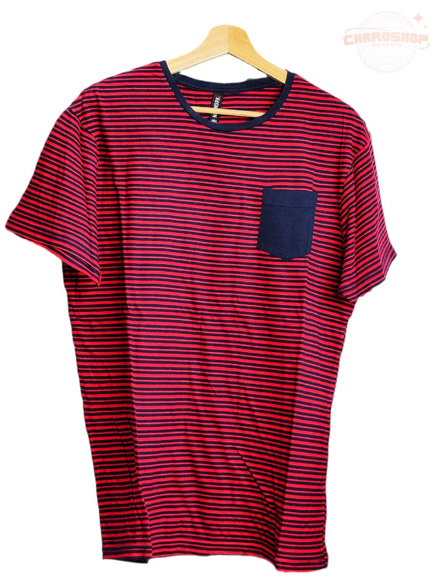 T-shirt rayé rouge et bleu