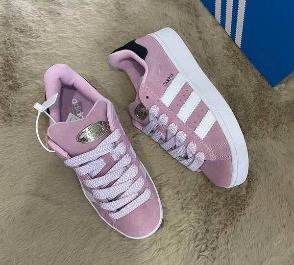 Adidas campus