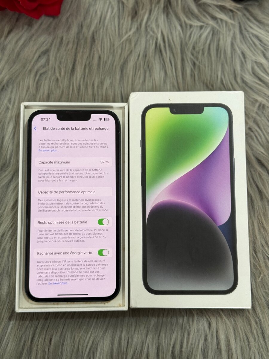 iPhone 14 Simple