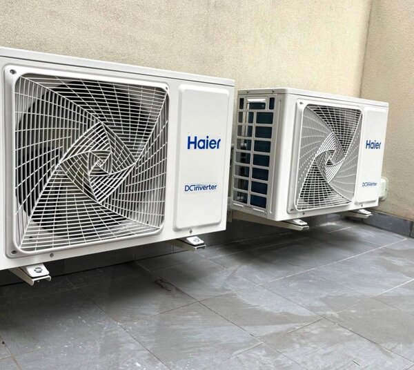 AIR CONDITIONER