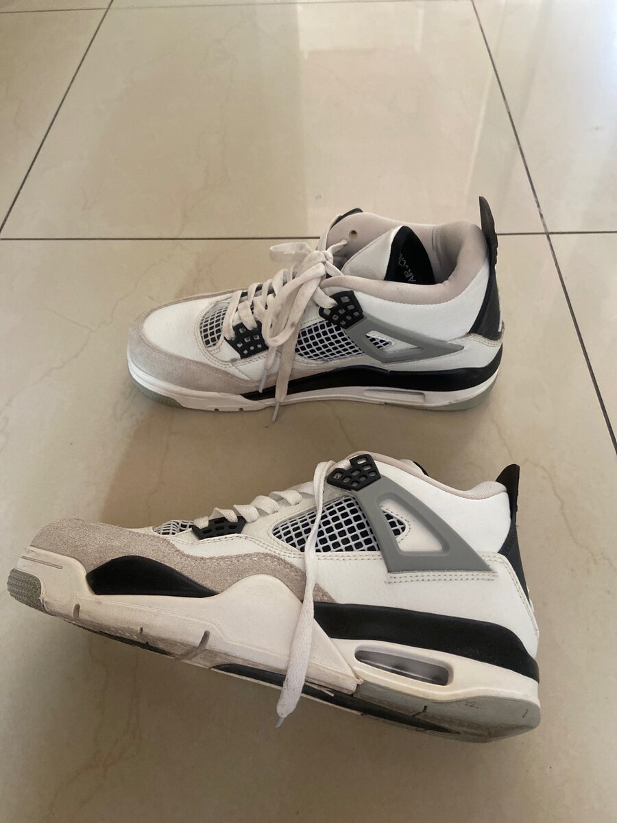 Jordan 4