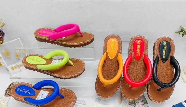 Ladies slippers