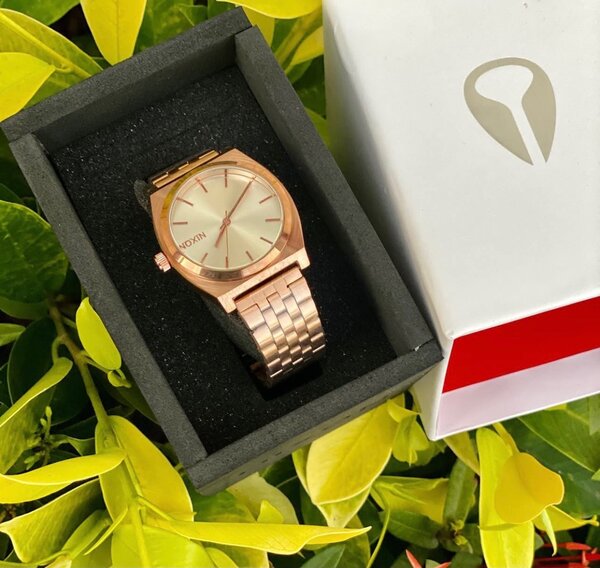 Nixon watch