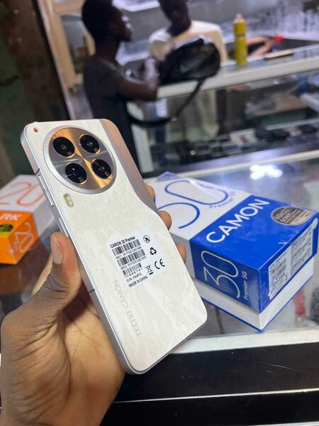 TECNO CAMON 30 PREMIÈRE 512GB 24GB RAM COPIE CONFORME