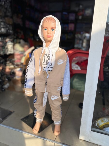 Celebrity kids mall