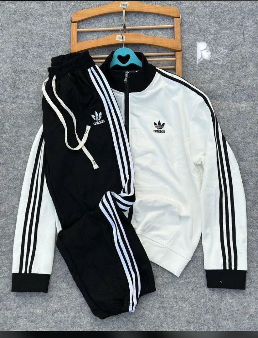 Ensemble de sport élégant