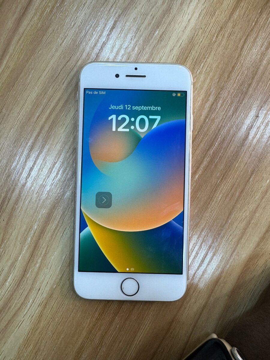 iPhone 8