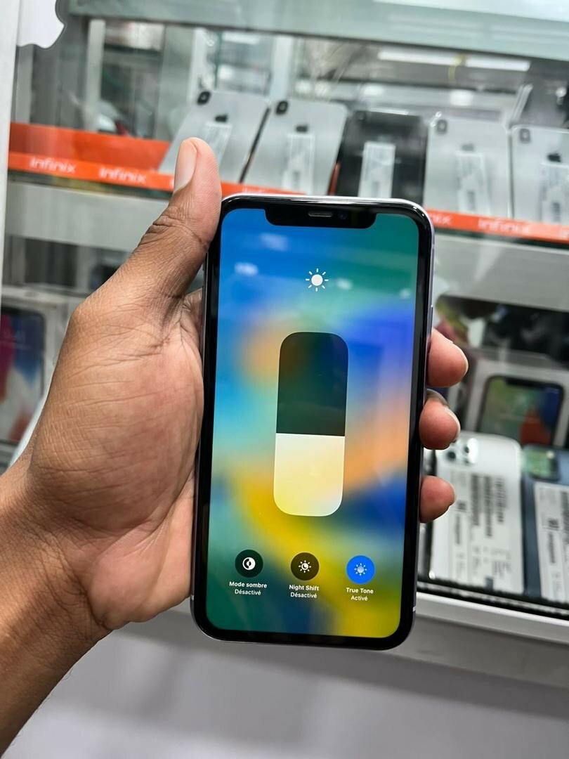 iPhone 11