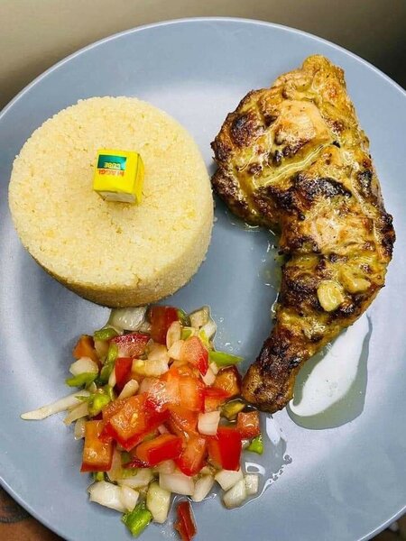Attieke poulet braisé