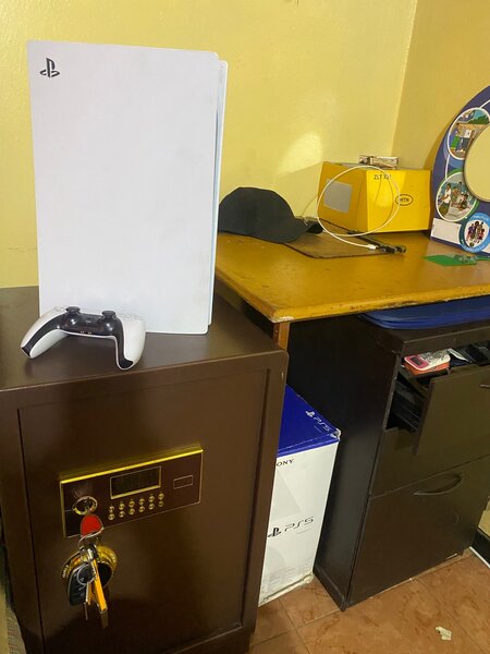 PLAYSTATION 5