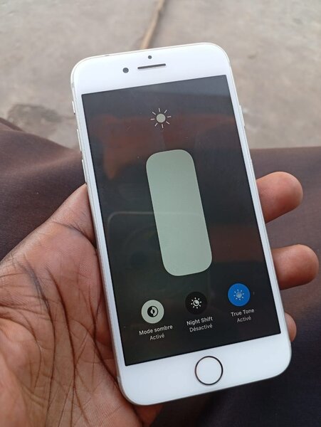 iPhone 8 simple