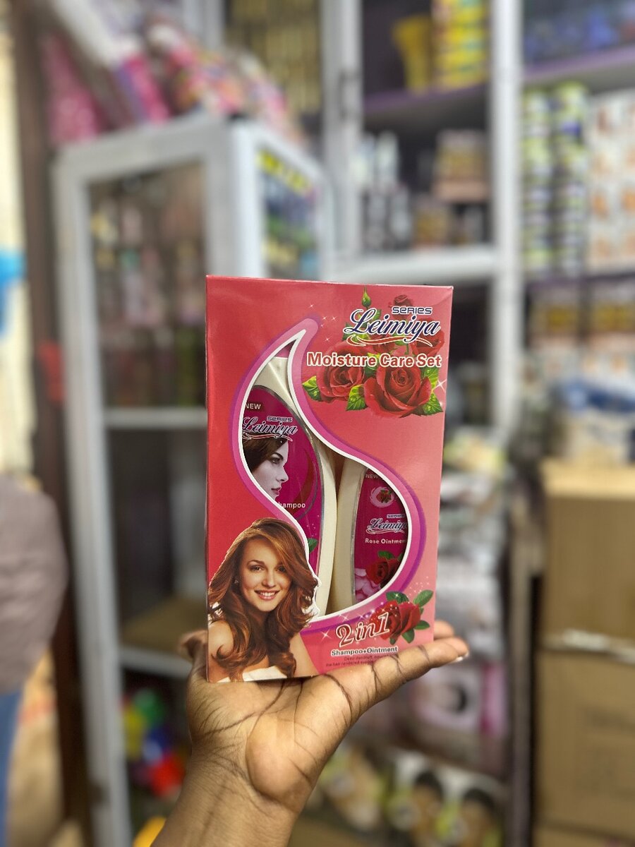 Moisture hair set