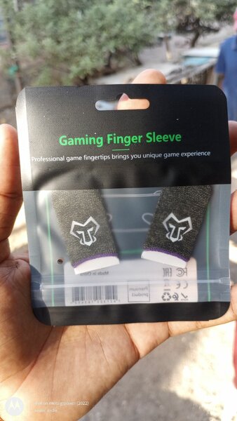 THUMB SLEEVES