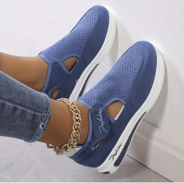LADIES CASUAL WEAR