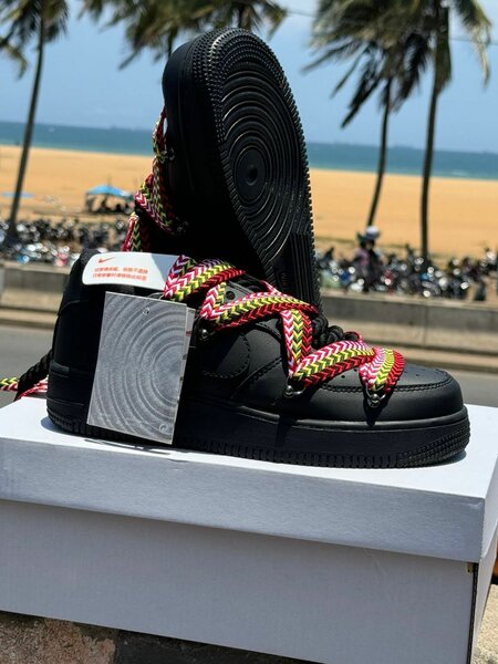 NIKE AIRFORCE BIG LACE