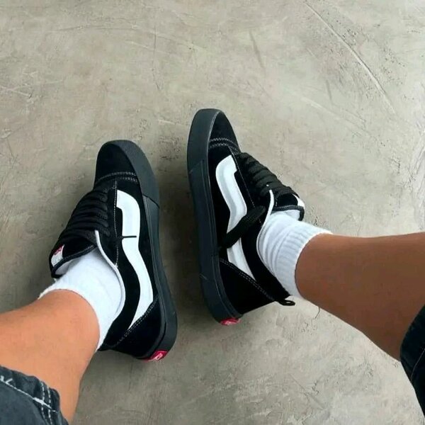 Vans skool knu
