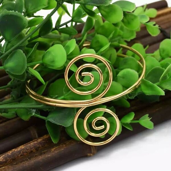 Bracelet spirale en or
