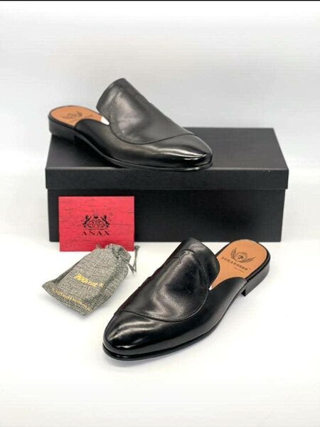 Leather half shoes