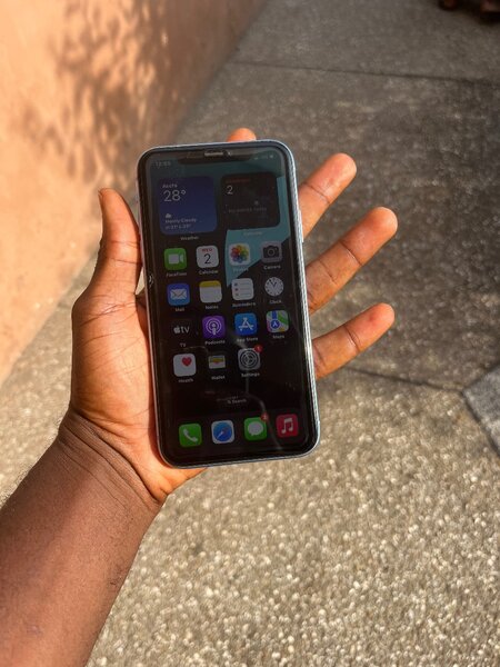 I phone xr 128 gig
