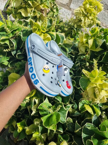 Bayaband Crocs