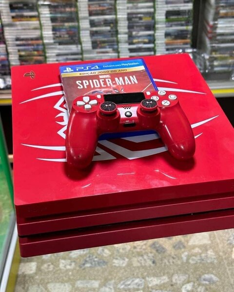 PS4 slim