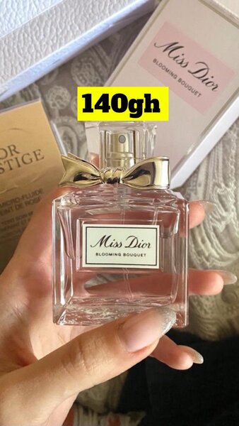 Miss Dior perfume