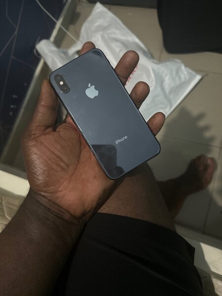 iPhone X