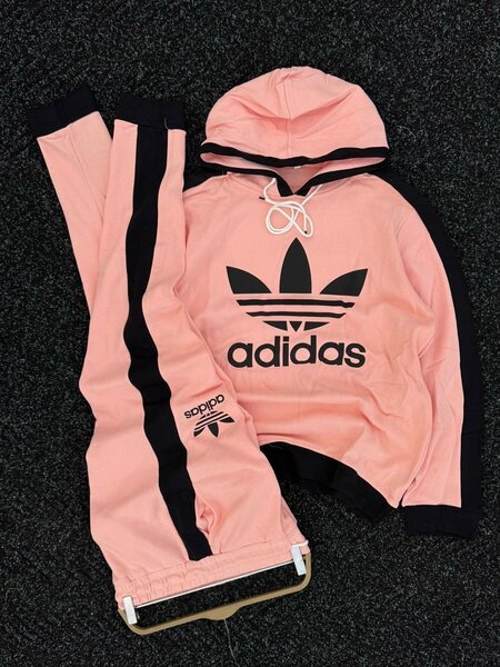 Sur vête adidas