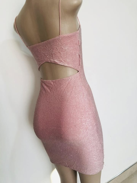 Dress rose